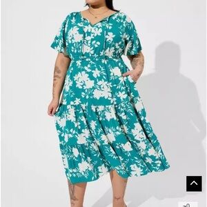 Torrid Teal Floral Dress Studio Crepe De Chine Tie Neck Tiered Dress NWT